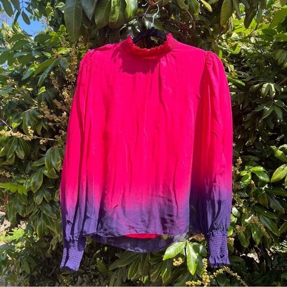 Cami NYC Tops - Cami NYC pink purple ombré silk ruffle‎ collar long sleeve blouse